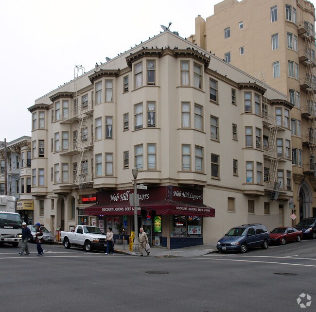 1010 Hyde St., photo 3