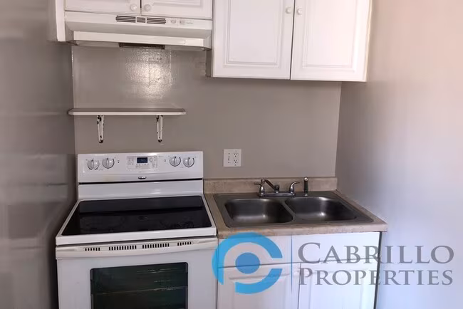 519 Pitta St San Diego, CA 92114 photo 2
