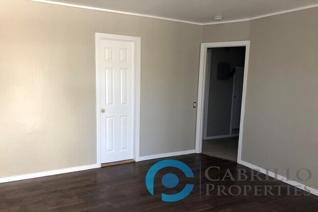 519 Pitta St San Diego, CA 92114 photo 4