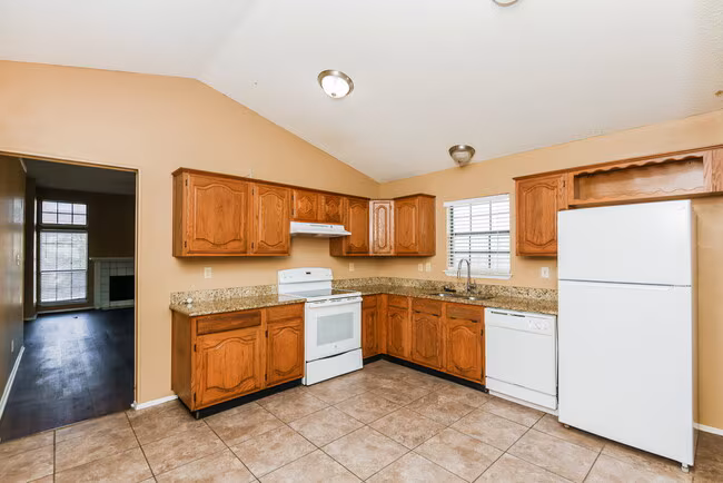 2521 Galemeadow Dr Fort Worth, TX 76123 photo 5
