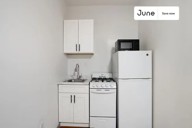 235 W 63rd St. New York, NY 10023 photo 5