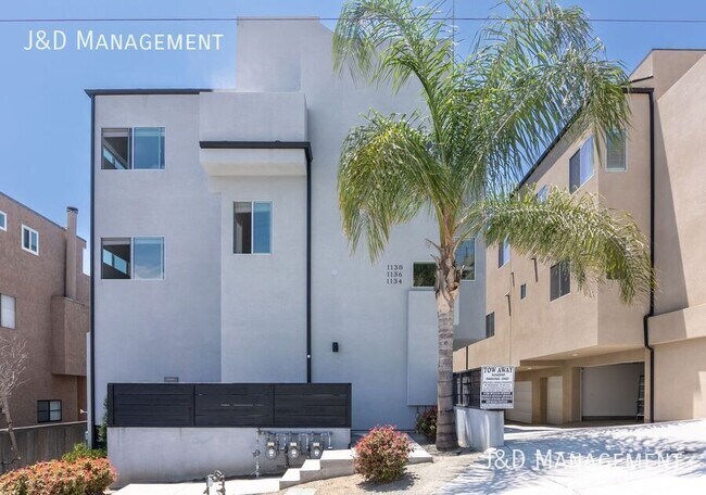 1134 Fresno St San Diego, CA 92110 photo 4