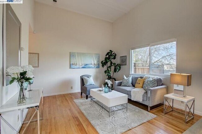 5877 Central Ave Newark, CA 94560 photo 3
