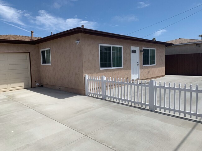 524-526 Delaware St Imperial Beach, CA 91932 photo 2