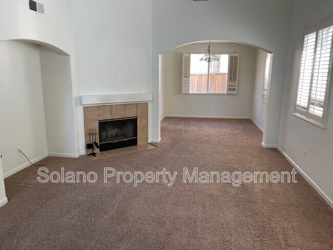 722 Trout Ct Fairfield, CA 94533 photo 5