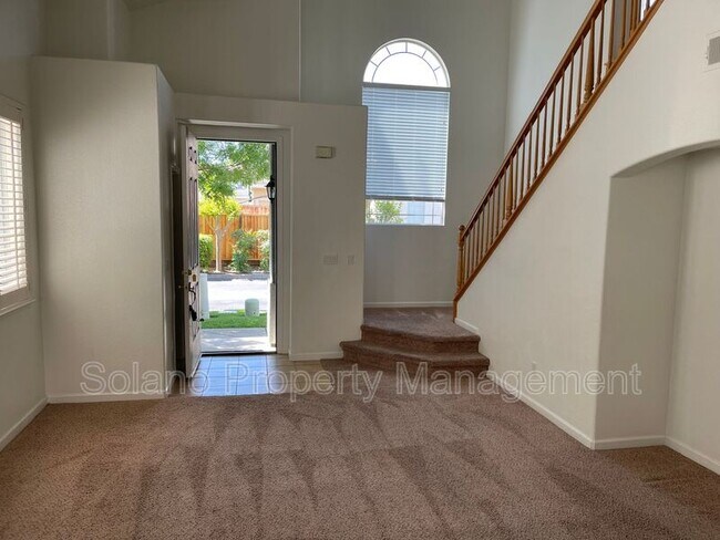 722 Trout Ct Fairfield, CA 94533 photo 4