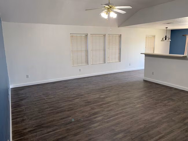 1050 Brutus Dr Kyle, TX 78640 photo 3