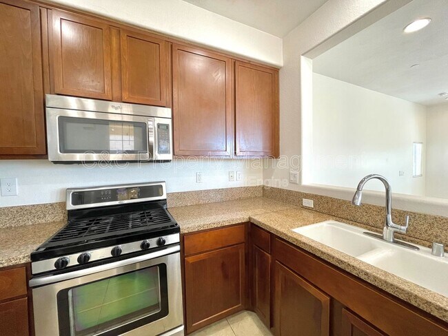 1433 Shearwater St Chula Vista, CA 91913 photo 2