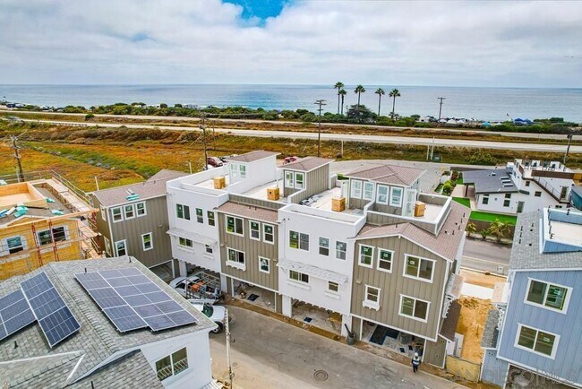 7479 Ponto Rd Carlsbad, CA 92011 photo 2