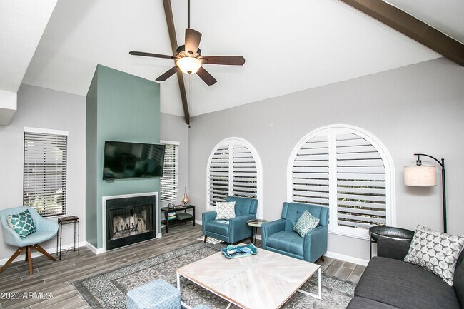 1211 N Miller Rd Scottsdale, AZ 85257 photo 2