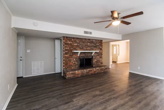 9214 Willowbrook Dr Rowlett, TX 75088 photo 3