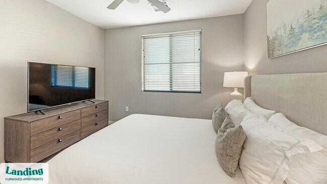 402 W Lincoln St Phoenix, AZ 85003 photo 2
