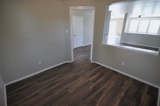 5629 War Admiral Dr Austin, TX 78617 photo 3