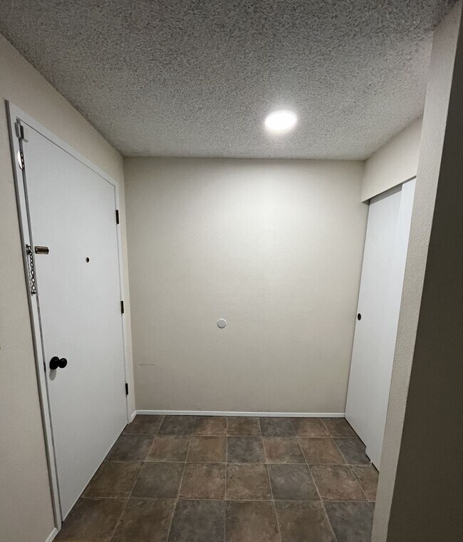 6491-6493 Old Military Rd NE Bremerton, WA 98311 photo 2