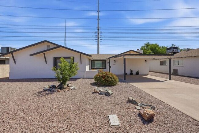 2707 N 66th St Scottsdale, AZ 85251 photo 3