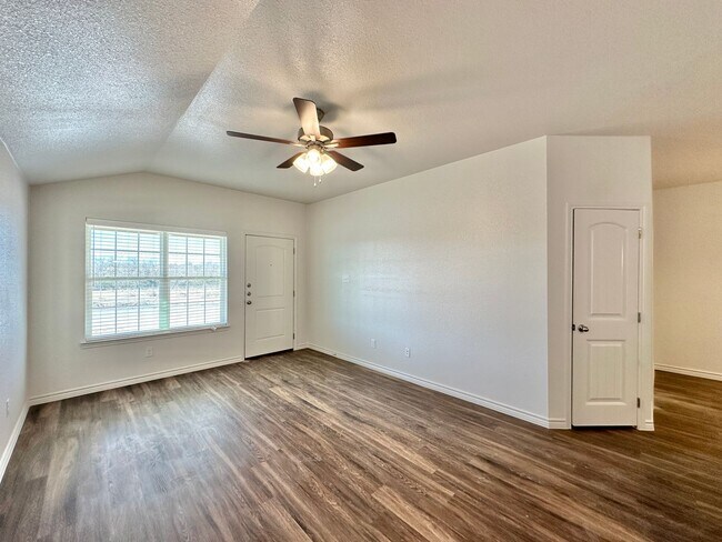 217 A Dolphin Dr Temple, TX 76501 photo 5