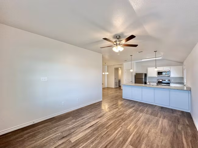 217 A Dolphin Dr Temple, TX 76501 photo 4