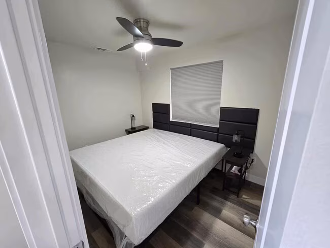 4762 Voltaire St San Diego, CA 92107 photo 3