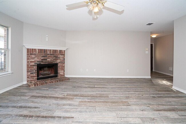 2704 Frontier Ln McKinney, TX 75071 photo 4