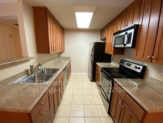 160 Chambers St El Cajon, CA 92020 photo 3