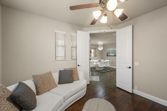 7243 Neblina Dr Grand Prairie, TX 75054 photo 2