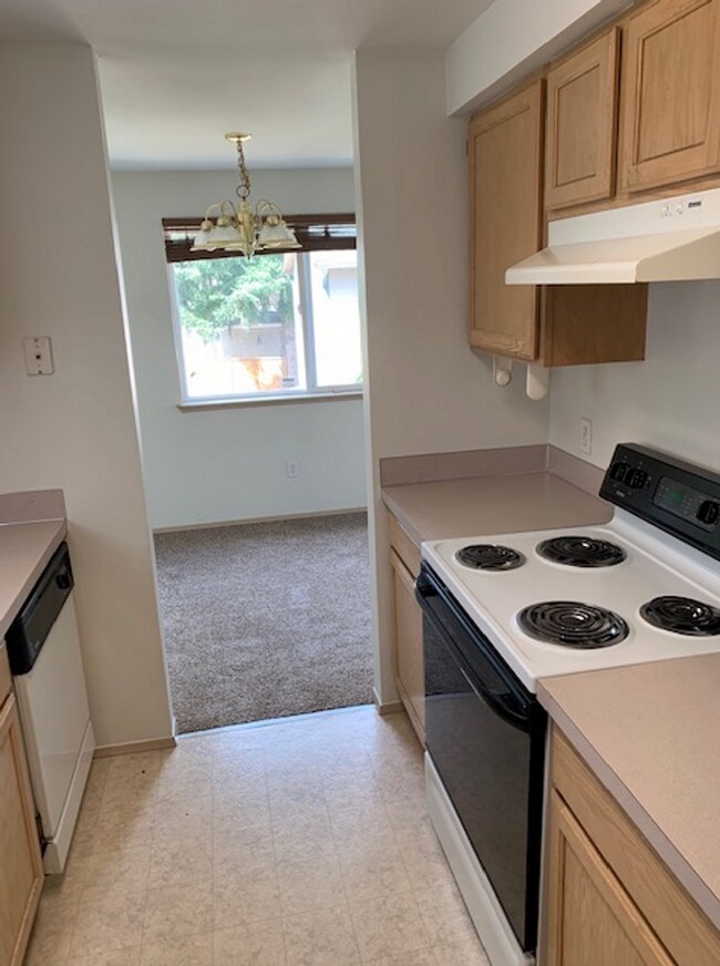 321 R St SE Auburn, WA 98002 photo 4