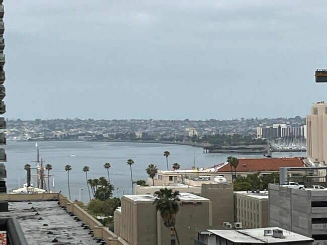 425 W Beech St San Diego, CA 92101 photo 4