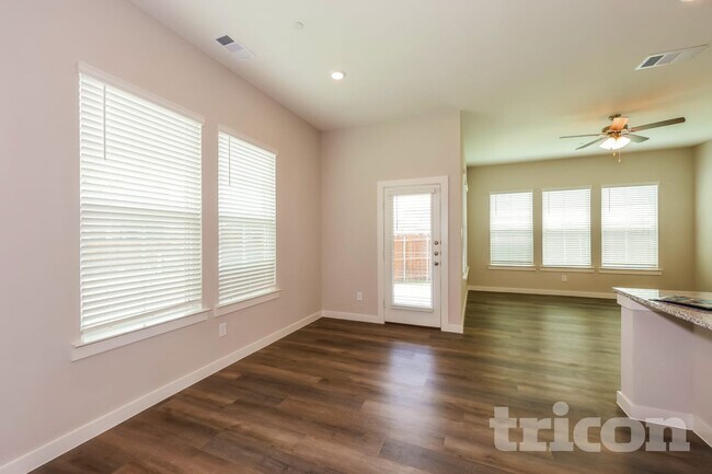 306 Lincoln Cir Saginaw, TX 76179 photo 4