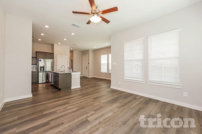 306 Lincoln Cir Saginaw, TX 76179 photo 3