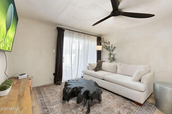 3313 N 68th St Scottsdale, AZ 85251 photo 4