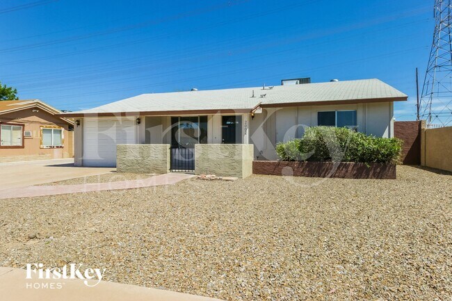2002 W Western Dr Chandler, AZ 85224 photo 3
