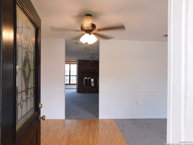 5015 El Capitan St San Antonio, TX 78233 photo 5