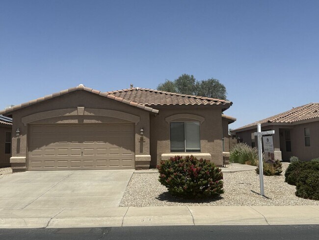3 BEDROOM, 2 BATH HOME IN RANCHO EL DORADO