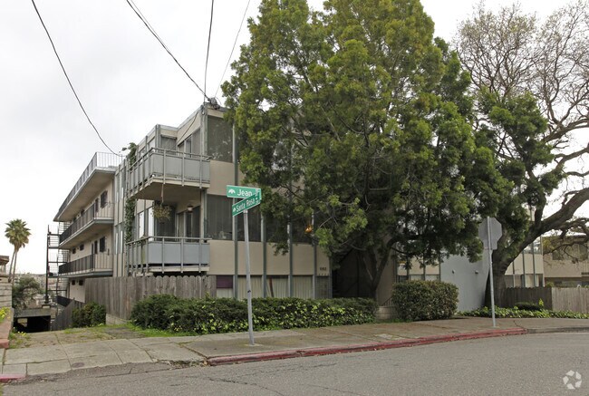 592 Jean Street, Oakland, CA 94610 photo 2