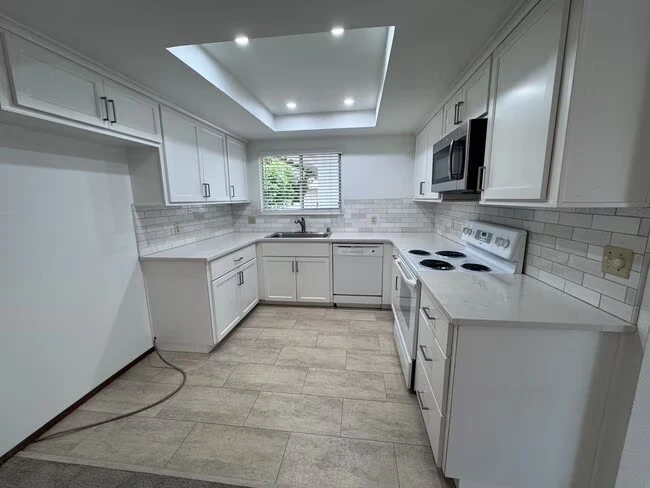 39145 Cindy St Fremont, CA 94538 photo 3
