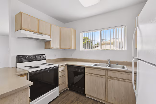 The Village at Sun Valley Apartments photo 5