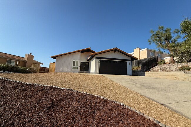 7492 Margerum Ave San Diego, CA 92120 photo 2