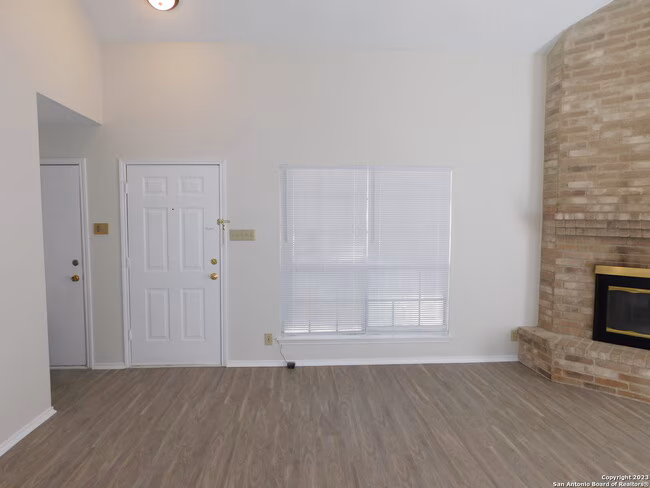 9006 Roquefort San Antonio, TX 78250 photo 2