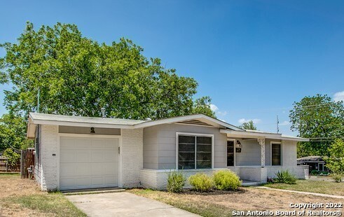 411 Dresden Dr San Antonio, TX 78213 photo 2