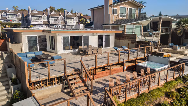 1680 Neptune Ave Encinitas, CA 92024 photo 2