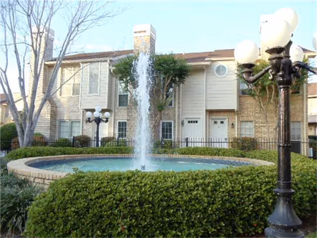 7575 Cambridge Street, Houston, TX 77054 photo 2