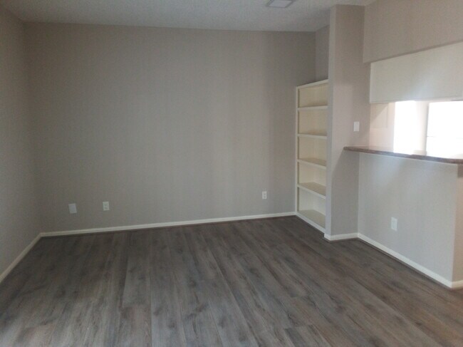 7575 Cambridge Street, Houston, TX 77054 photo 4