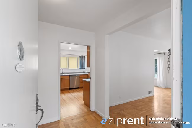 201 Lakeshore Drive, San Francisco, CA 94132 photo 4