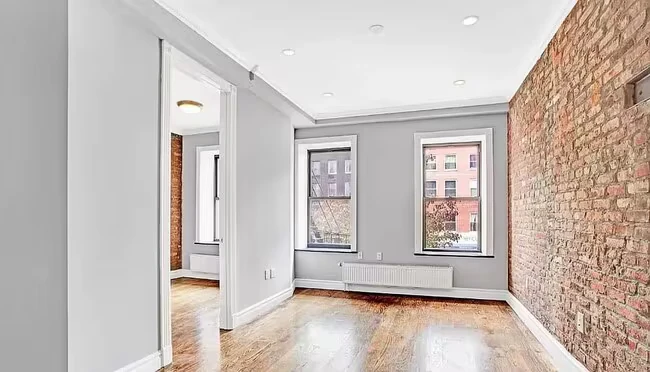204 E 13th St New York, NY 10003 photo 5