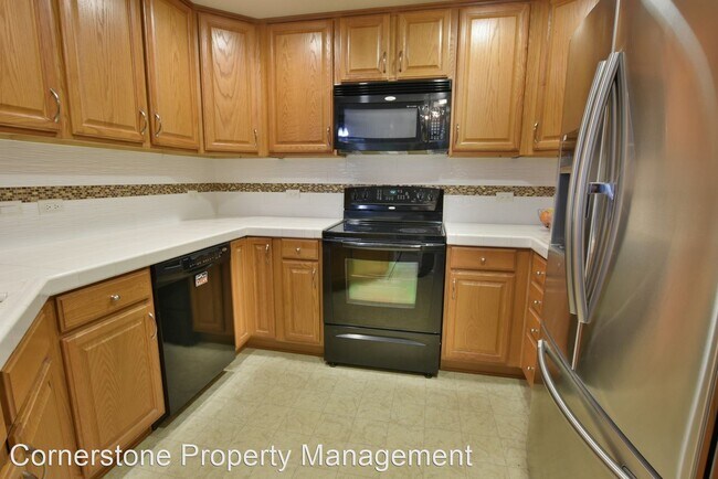 700 S Abel St photo 3
