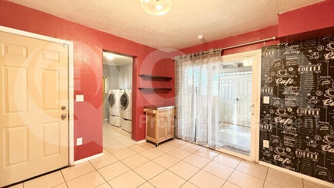 6541 W Keim Dr Glendale, AZ 85301 photo 4