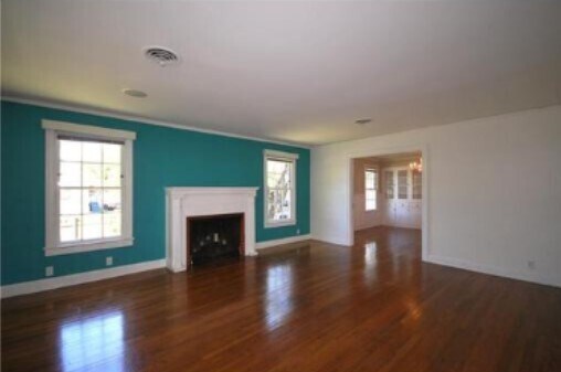 1114 W 22nd St Austin, TX 78705 photo 3