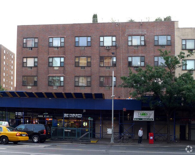 Crossings Condominium photo 4