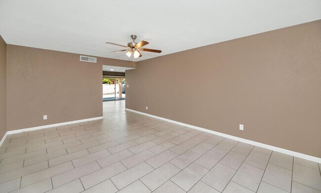 1128 East Broadmor Drive, Tempe, AZ 85282 photo 3