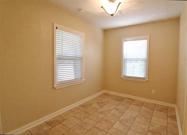 5441 Thomas Ln River Oaks, TX 76114 photo 5